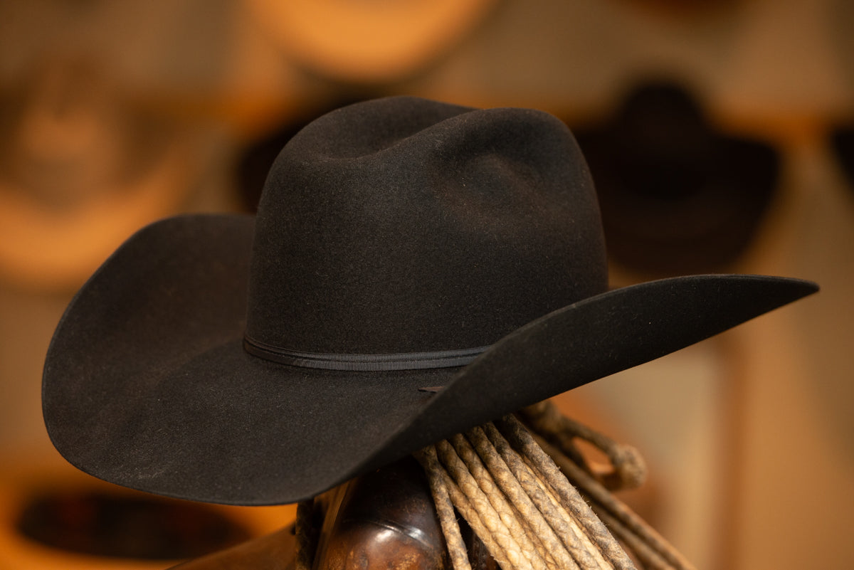 Black Cattleman's w/ cutter bumps Hat (Size 7 1/4)