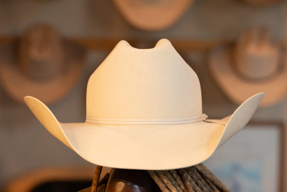100% Beaver Bone Cattleman's Hat (Size 7 3/8)