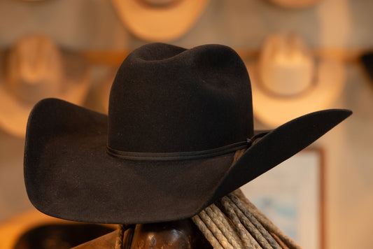 Black Wide Cattleman's Style Hat (Size 7)