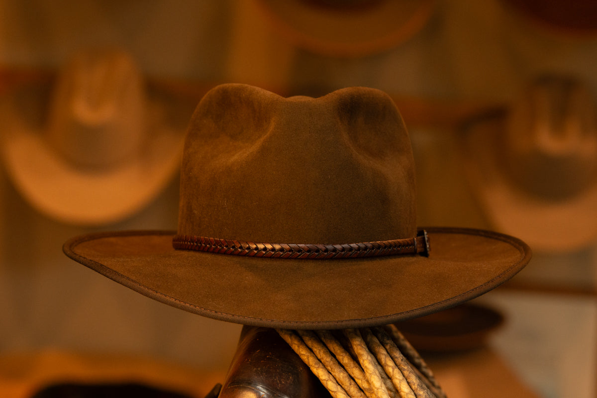 100% Beaver Dress Weight Dark Brown Fedora Hat (Size 7 3/8)
