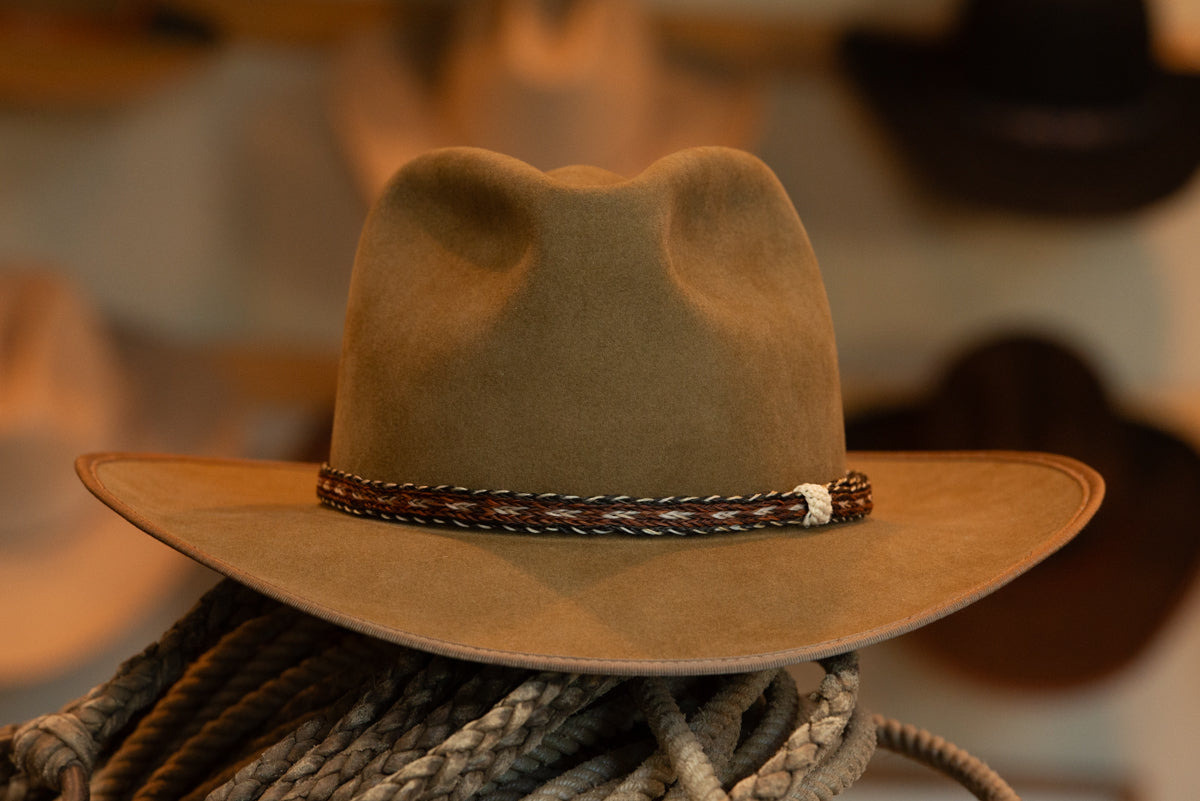 100% Beaver Dress Weight Whiskey Fedora/Town Hat (Size 7 1/4)