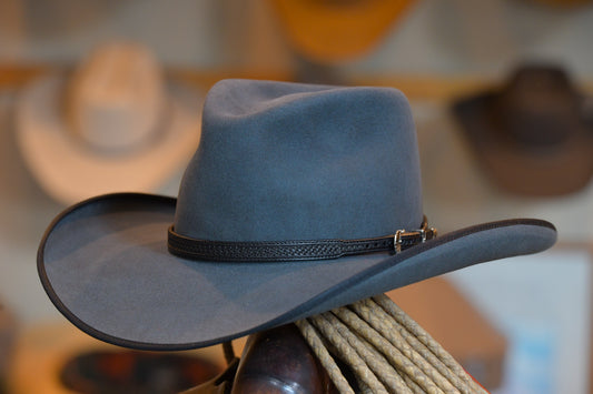 Steele Pinch Hat (Size 7 1 4)
